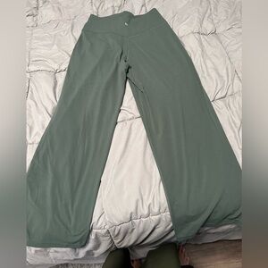 Lululemon align high waisted Wide leg pants - short 26 inch